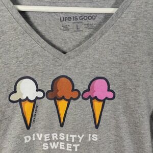 Life is‎ Good Crusher Tee Diversity is Sweet Graphic V-Neck Top Womens Size L